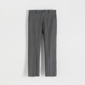 Reserved - Oblekové kalhoty s vysokým podílem recyklovaného polyesteru a příměsí viskózy - Šedá