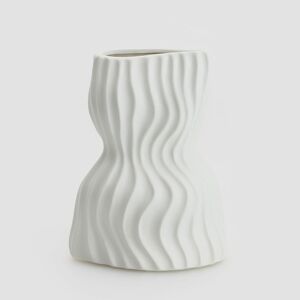 Reserved - Váza organického tvaru - Bílá